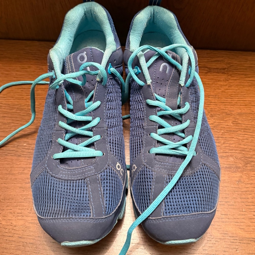 On Running Women's Navy and Teal Sneakers